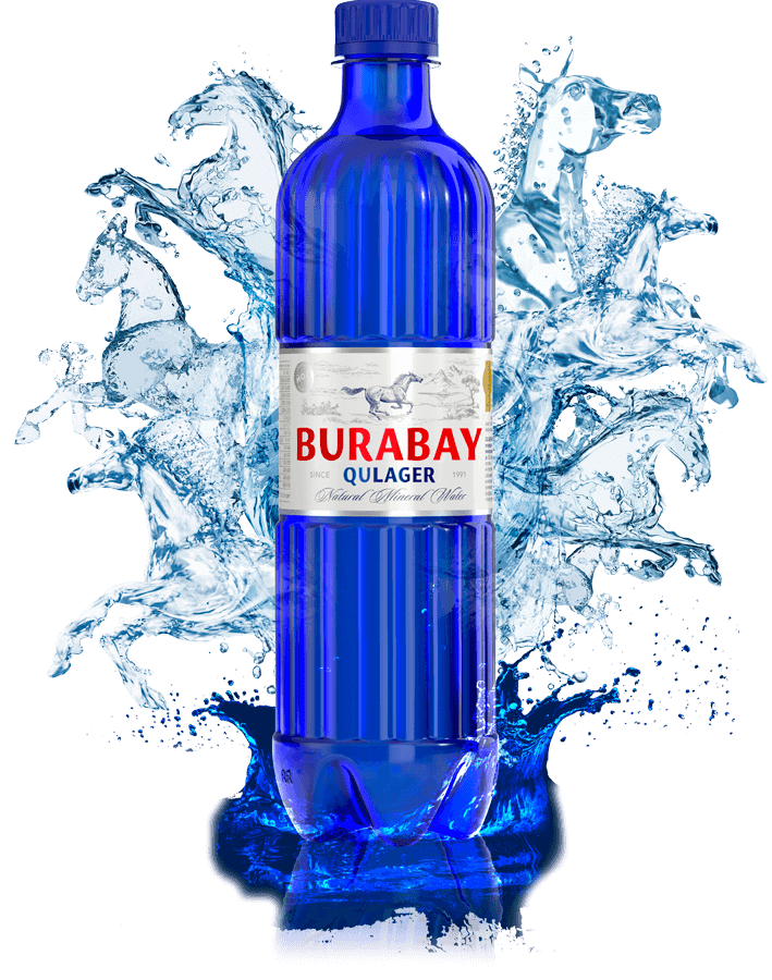 Бутылка BURABAY QULAGER на фоне коней из воды